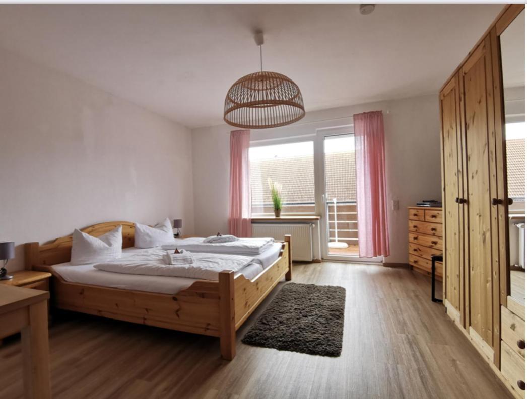הומברג Hotel Wettlaufer מראה חיצוני תמונה