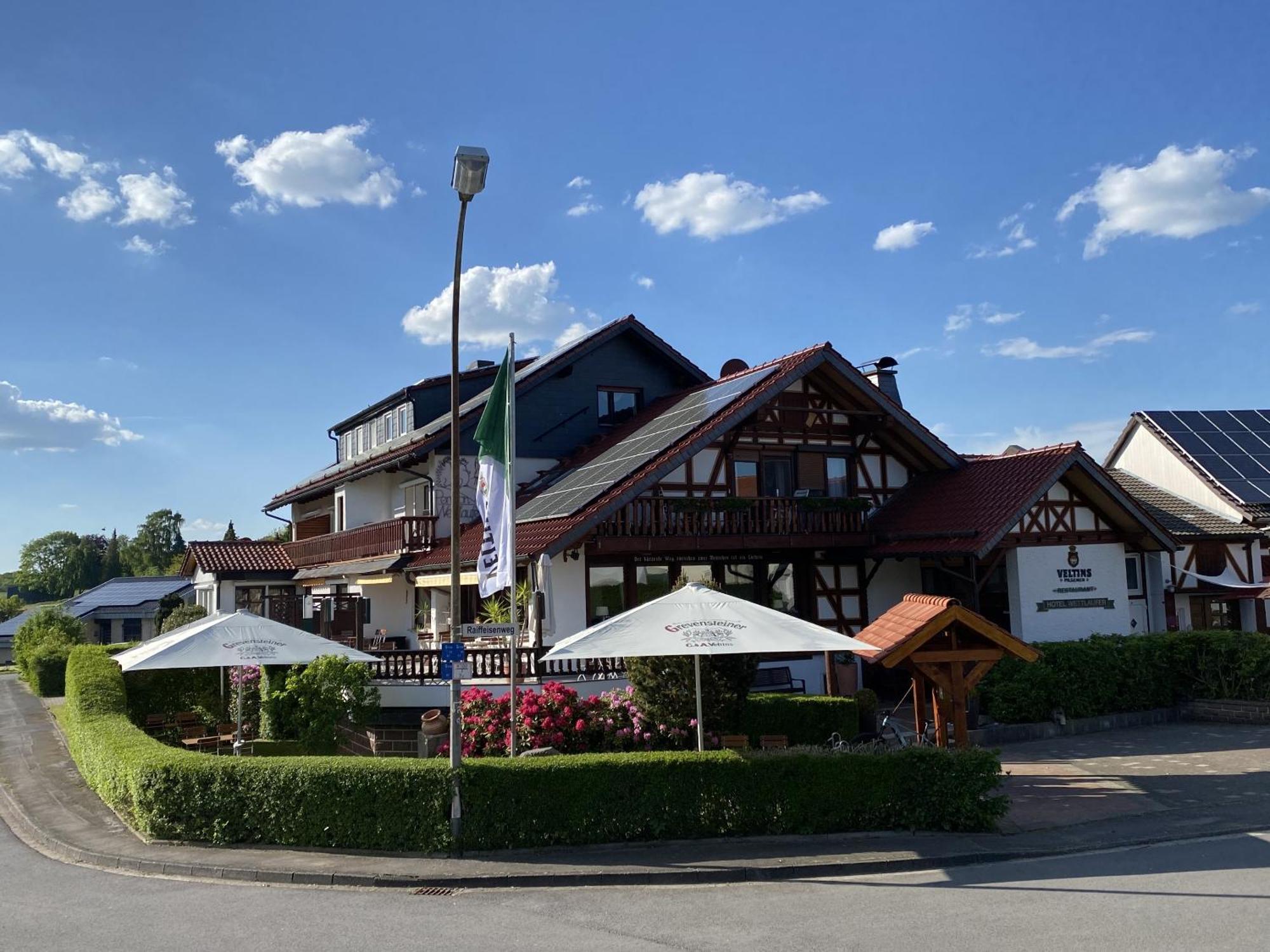 הומברג Hotel Wettlaufer מראה חיצוני תמונה